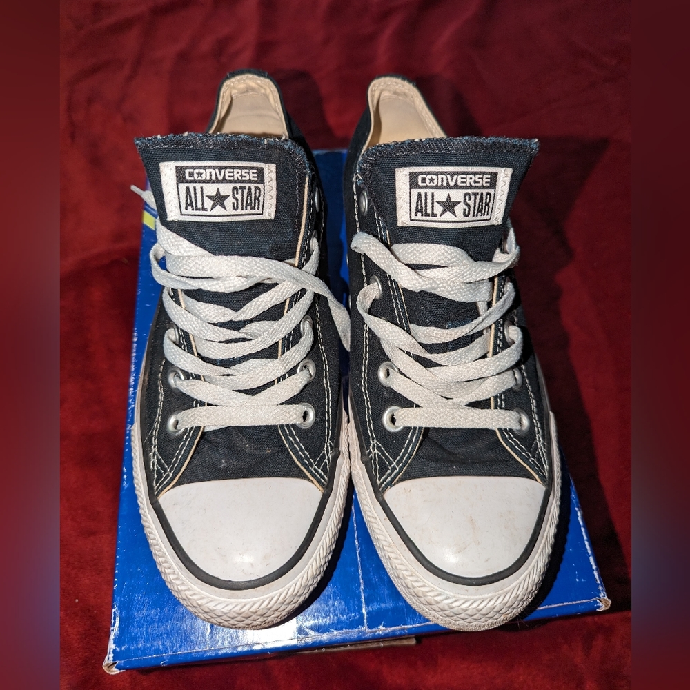 Converse low